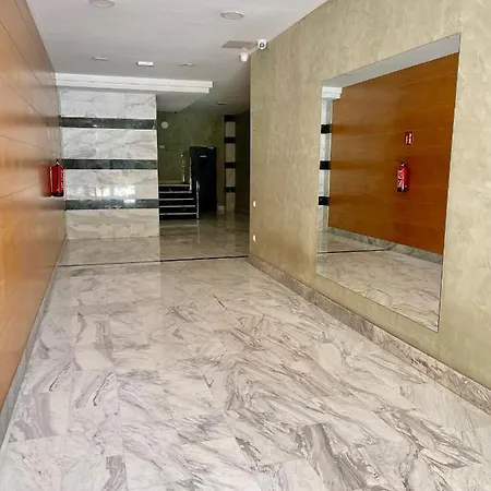Apartbeach Royal Tarraco Center Piscina Y Parking *